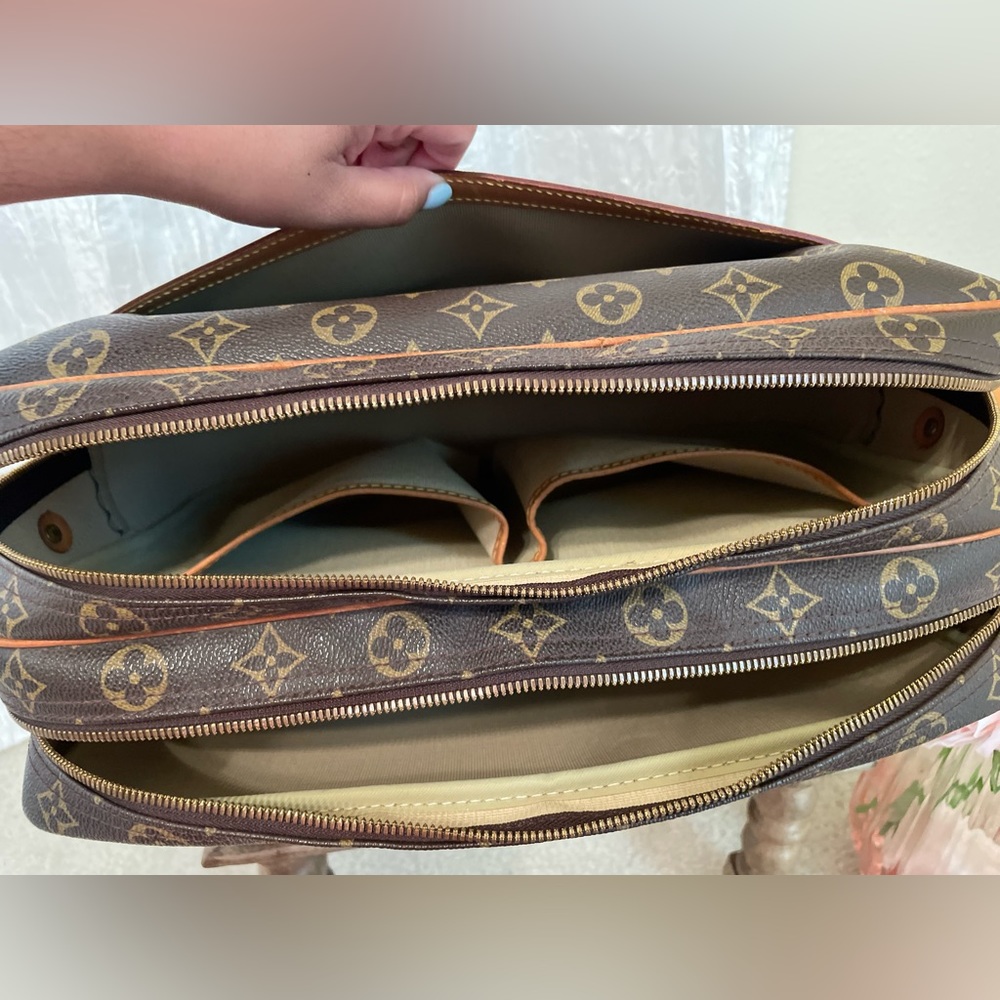 Louis Vuitton Reporter GM - Picture 9 of 16